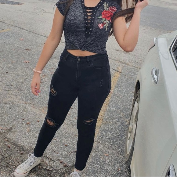 Black High Rise Skinny jeans - Picture 1 of 5